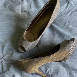 Kelly& Katie sparkle heels